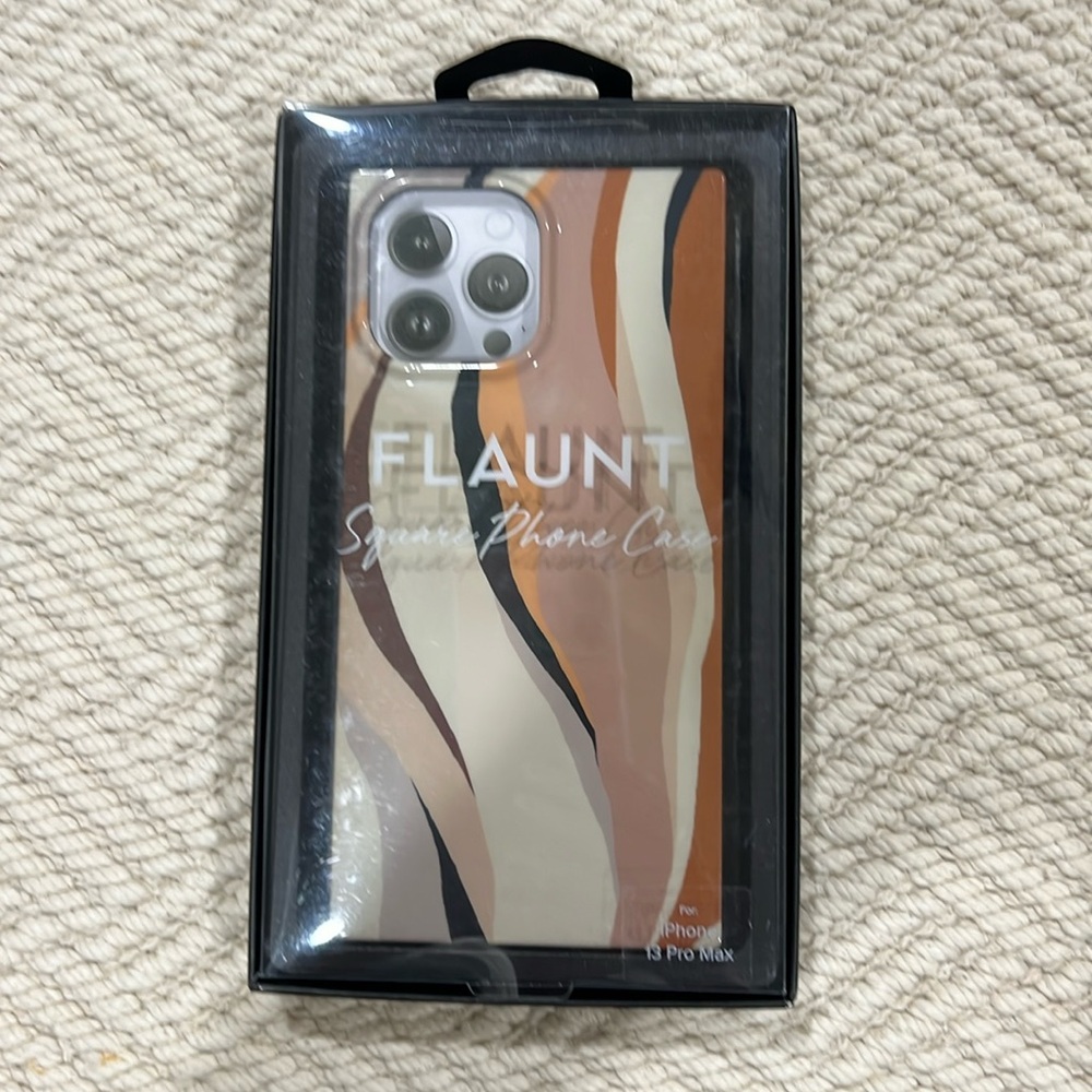 Flaunt iPhone 13 Pro Max